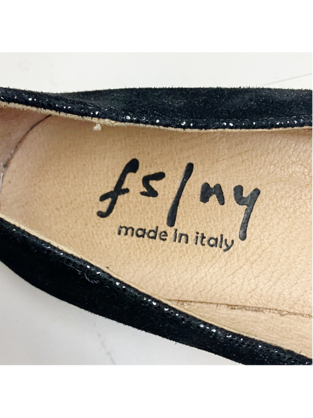 Luxury Italy FS NY Patent Leather Low Wedge Peep Toe SZ 7 Black Classic Office - Picture 2 of 10